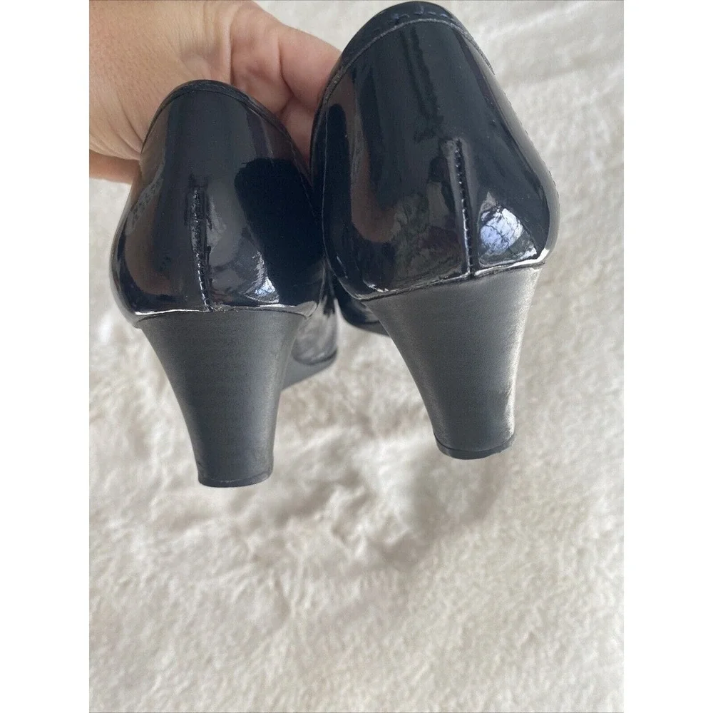 Lauren‎ Ralph Lauren Navy Patent Leather Wedge Loafer Pumps Gold Hardware 6B